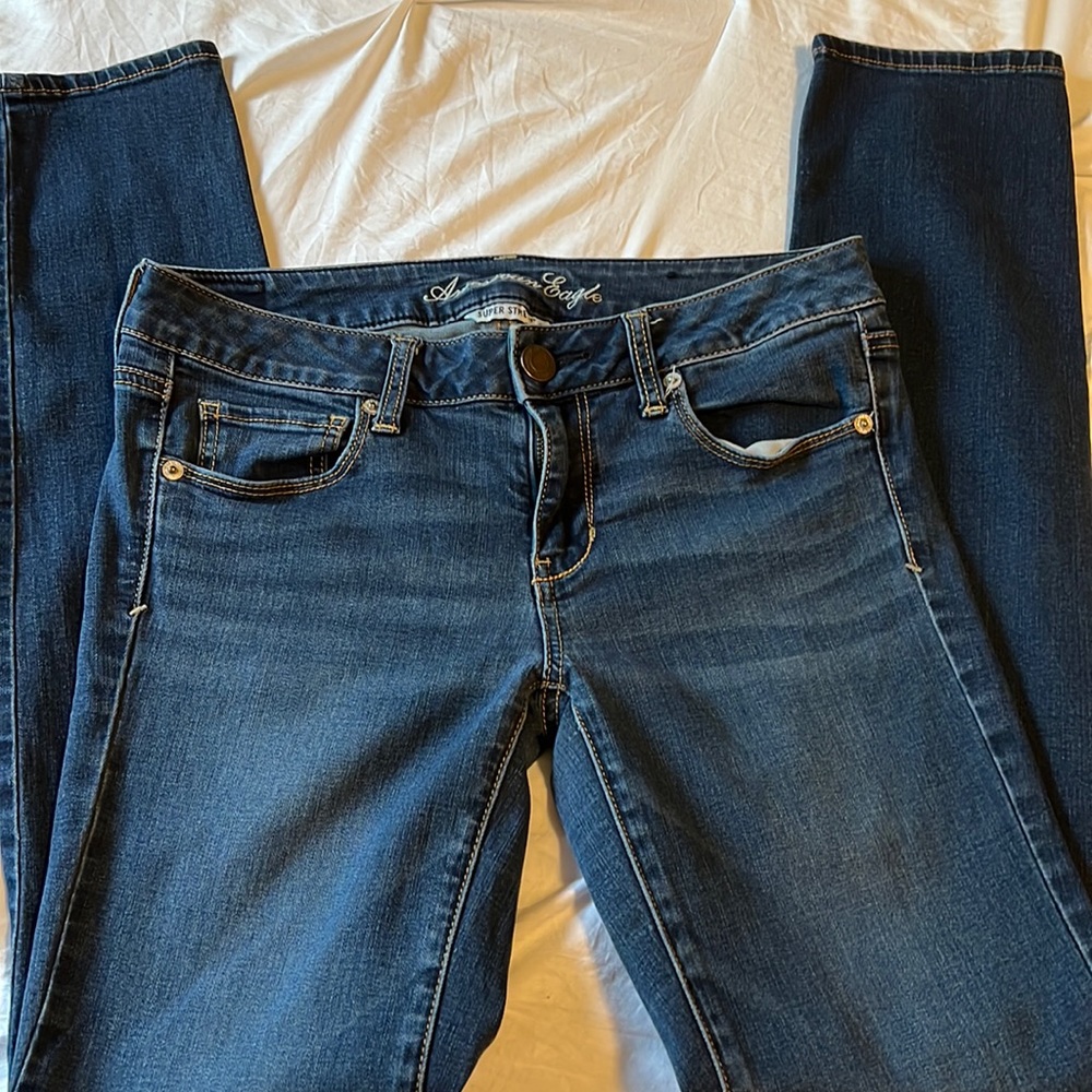 EUC American Eagle Jeans